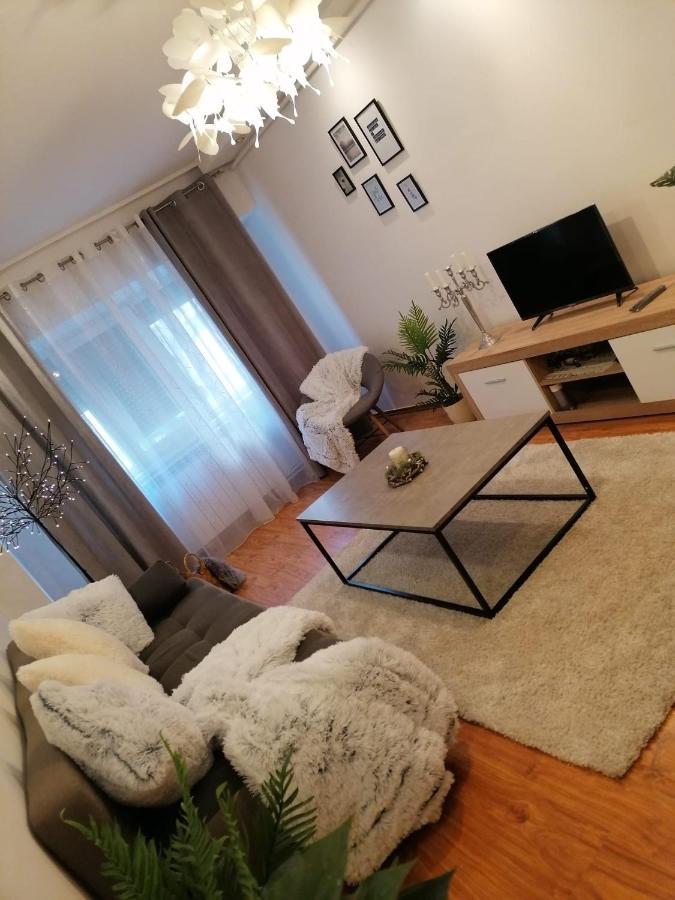 Masaryss Apartament Tulcea Exterior photo